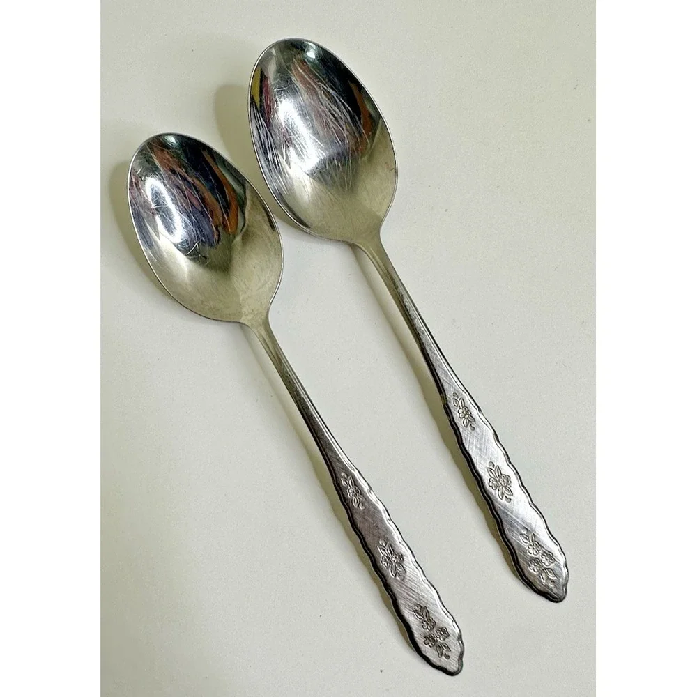 Oneida Floral Bouquet Stainless Flatware Set of 2 Spoons Teaspoons